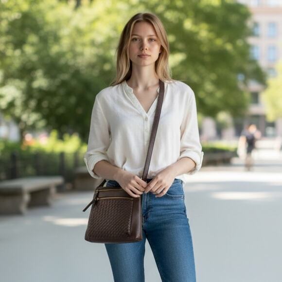 Falls Creek Handbags - FALLS CREEK Brown WOVEN FRONT POCKET NS CROSSBODY Purse